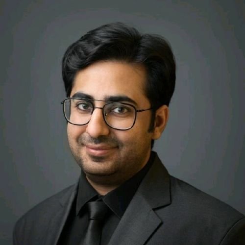 Portrait of Adnan Zaka, Chief Executive Officer